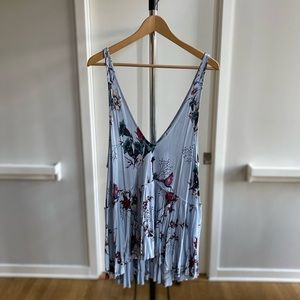 Kimchi Blue deep V neck floral flowy tank top
